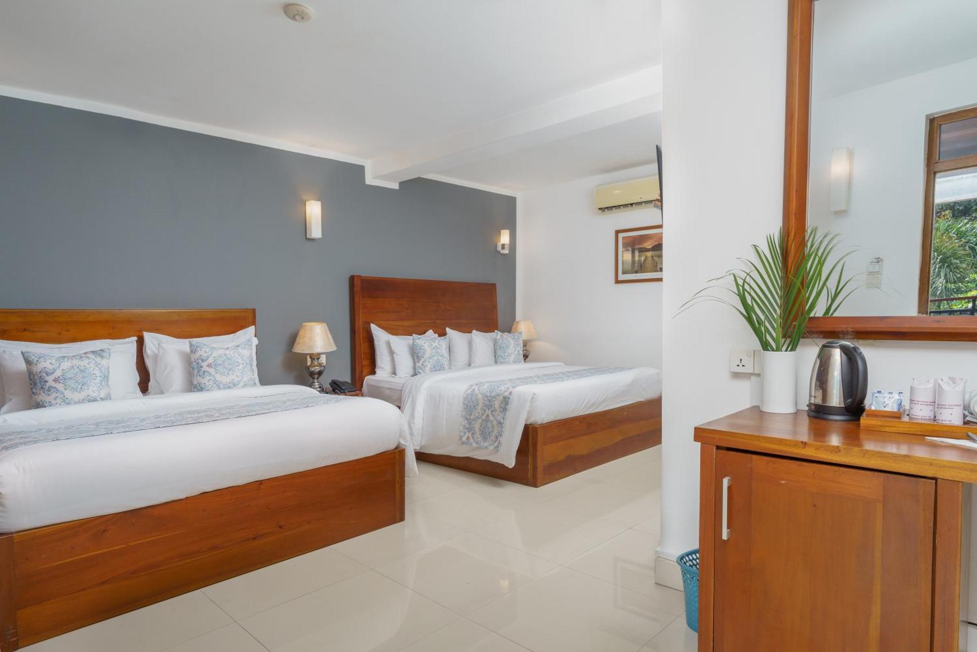 Hotel Travellers Nest קנדי מראה חיצוני תמונה